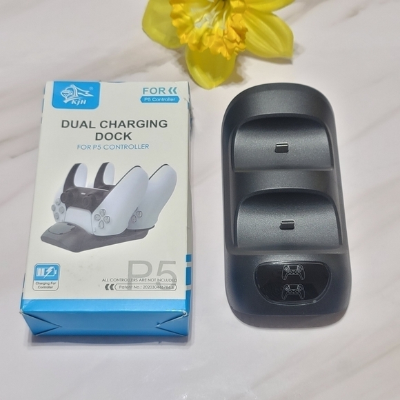 CONNYAM CHARGING DOCK FOR PS5 CONTROLLER - Picture 1 of 7